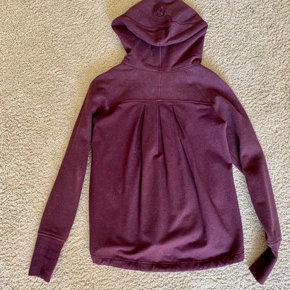 Lululemon Pleat to Street hoodie size 2 - Picture 3 of 6